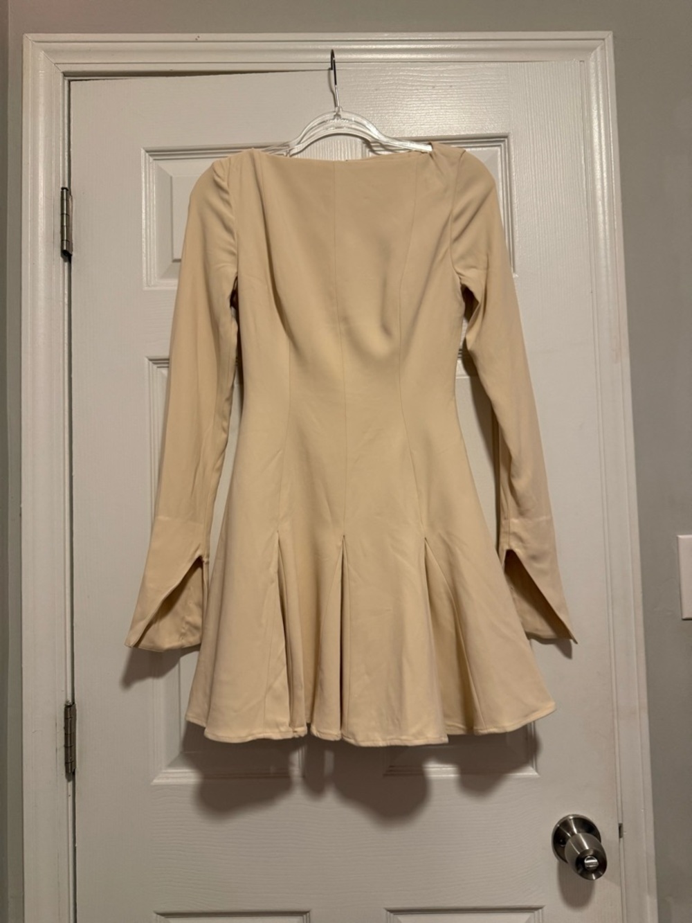 HOUSE OF CB "Francesca" Vintage Cream Stretch Crepe Godet Mini Dress NWOT